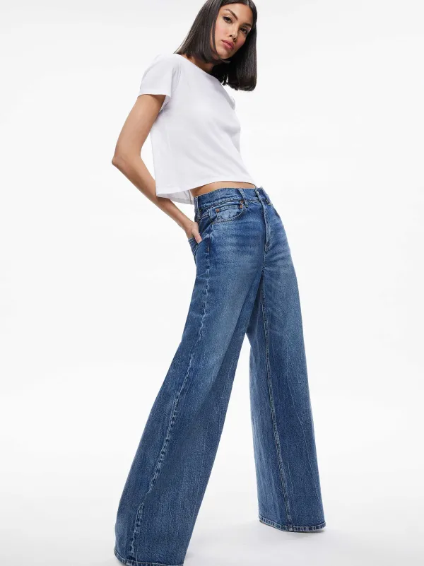 Women Alice and Olivia Cindy Classic Cropped Tee